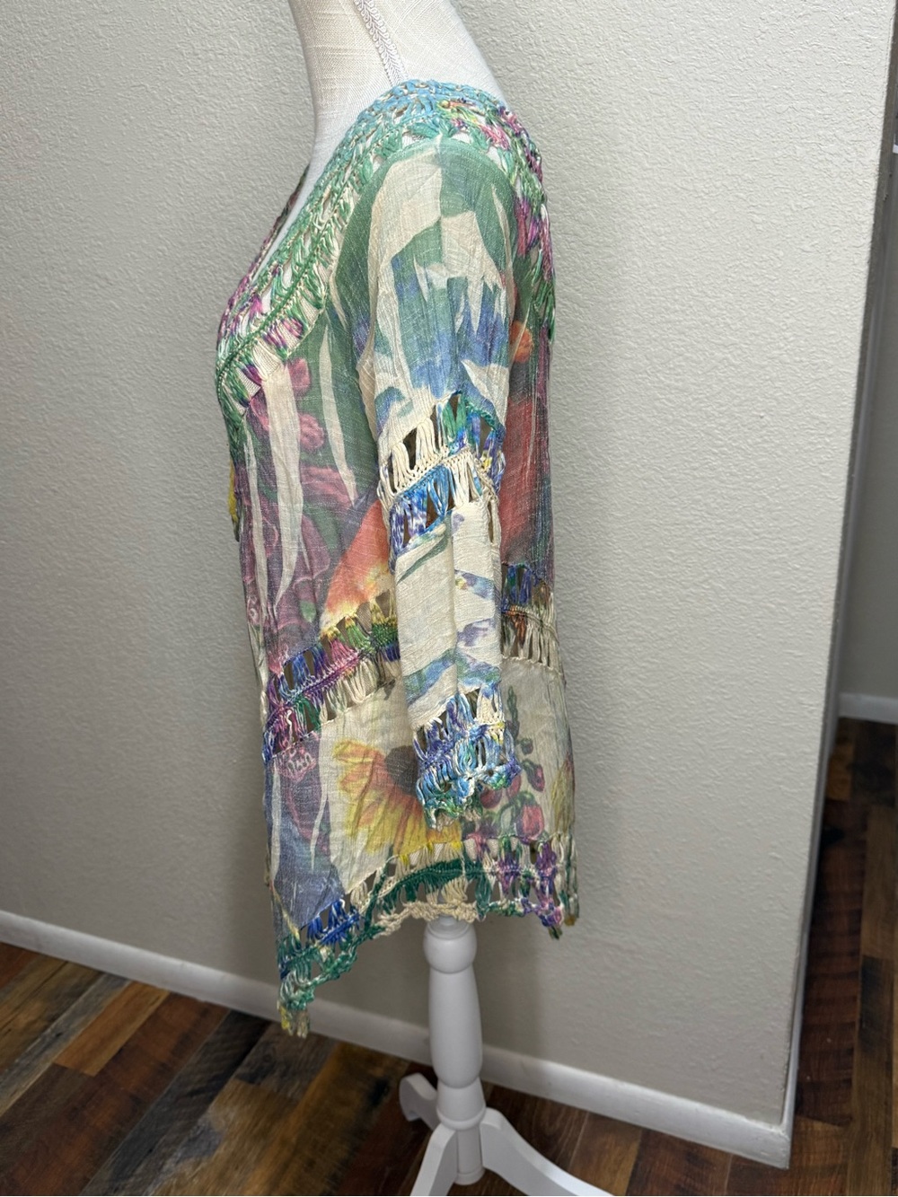 ADORE Multicolor Semi-Sheer Crochet Pullover Top - Size Large - Picture 3 of 15